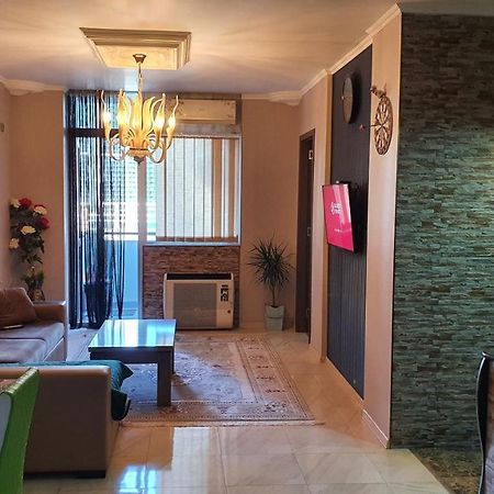 Apartment In Yalchin Star Residence Batumi Bagian luar foto