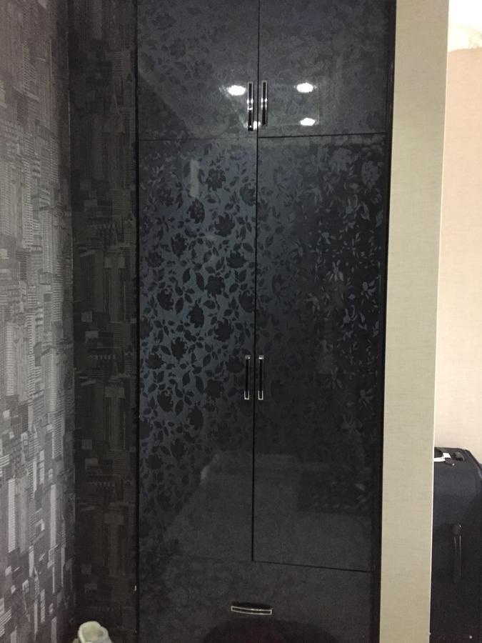 Apartment In Yalchin Star Residence Batumi Bagian luar foto