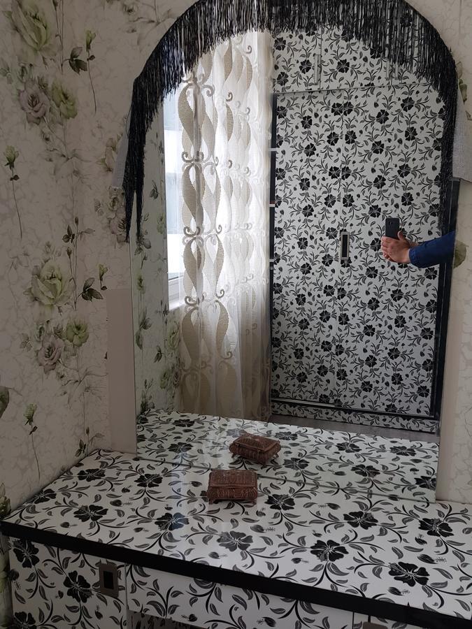 Apartment In Yalchin Star Residence Batumi Bagian luar foto