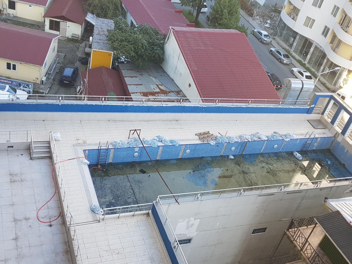 Apartment In Yalchin Star Residence Batumi Bagian luar foto